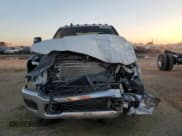 ✅ 2024 Ram 3500 Tradesman • VIN: 3C63RPGL8RG297594 • Lot: 81847544. Wystawiony na Copart z przebiegiem 20 916 mil. Bezpłatny archiwum sprzedaży aukcyjnych z USA i szczegółowy raport historii pojazdu na DreamBid. Zdjęcie 5.