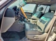 ✅ 2004 Lexus LX 470 • VIN: JTJHT00W643538766 • Лот: 84443345. Опубликован ранее на Copart с пробегом 173 001 миль. Бесплатный доступ к архиву аукционных продаж из США и подробный отчёт об истории автомобиля на DreamBid. Изображение 7.