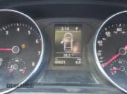 ✅ 2017 Volkswagen Passat R-Line • VIN: 1VWDT7A33HC071503 • Lot: 43525377. Wystawiony na IAAI z przebiegiem 93 021 mil. Bezpłatny archiwum sprzedaży aukcyjnych z USA i szczegółowy raport historii pojazdu na DreamBid. Zdjęcie 7.