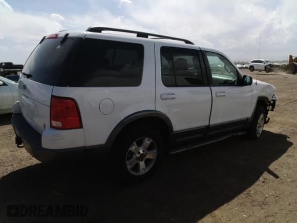 ✅ 2003 Ford Explorer XLT • VIN: 1FMZU73W53ZB22854 • Lot: 53701165. Listed on Copart with 289,456 mi. Free auction sales archive from the USA and detailed vehicle history report at DreamBid. Image 3.