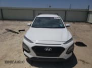 ✅ 2021 Hyundai Kona SEL • VIN: KM8K2CAA1MU734295 • Лот: 63169233. Опубликован ранее на Copart с пробегом 18 723 миль. Бесплатный доступ к архиву аукционных продаж из США и подробный отчёт об истории автомобиля на DreamBid. Изображение 5.