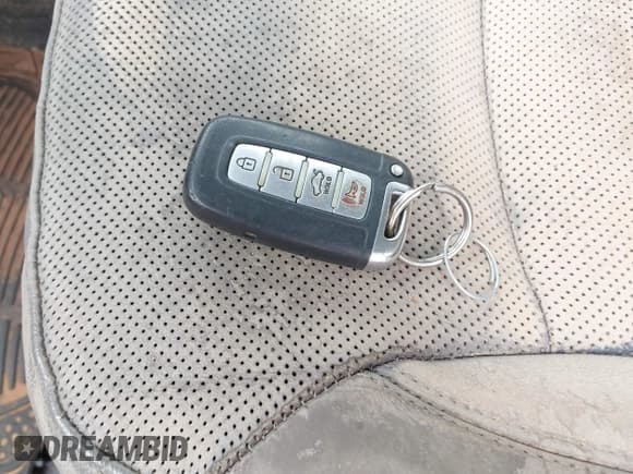 ✅ 2014 Hyundai Sonata Limited • VIN: KMHEC4A48EA111009 • Lot: 41934525. Wystawiony na IAAI z przebiegiem Nie podano. Bezpłatny archiwum sprzedaży aukcyjnych z USA i szczegółowy raport historii pojazdu na DreamBid. Zdjęcie 11.