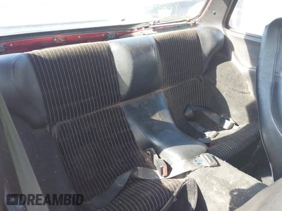 ✅ 1983 Porsche 944 • VIN: WP0AA0945DN462067 • Lot: 43108166. Wystawiony na IAAI z przebiegiem 75 083 mil. Bezpłatny archiwum sprzedaży aukcyjnych z USA i szczegółowy raport historii pojazdu na DreamBid. Zdjęcie 8.