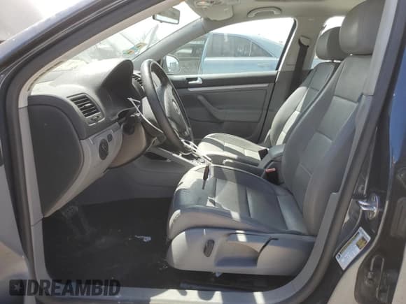 ✅ 2008 Volkswagen Jetta SE • VIN: 3VWRM71K88M178460 • Lot: 57409555. Listed on Copart with 111,714 mi. Free auction sales archive from the USA and detailed vehicle history report at DreamBid. Image 7.