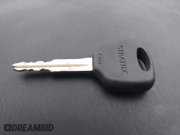 ✅ 2004 Hyundai Sonata GLS • VIN: KMHWF35H84A087988 • Lot: 42580818. Listed on IAAI with 101,158 mi. Free auction sales archive from the USA and detailed vehicle history report at DreamBid. Image 11.