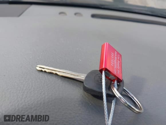 ✅ 2002 Toyota Camry LE • VIN: JTDBE32K920049565 • Lot: 43593947. Listed on IAAI with 184,908 mi. Free auction sales archive from the USA and detailed vehicle history report at DreamBid. Image 11.