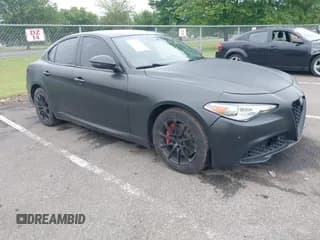 ✅ 2018 Alfa Romeo Giulia • VIN: ZARFAEDN0J7596915 • Lot: 42511563. Wystawiony na IAAI z przebiegiem 35 892 mil. Bezpłatny archiwum sprzedaży aukcyjnych z USA i szczegółowy raport historii pojazdu na DreamBid. Zdjęcie 1.