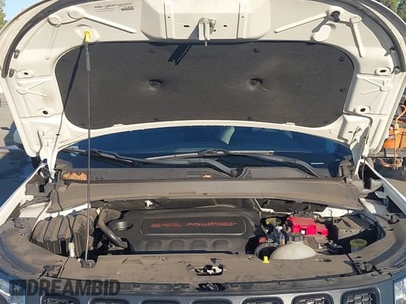 ✅ 2021 Jeep Compass Latitude • VIN: 3C4NJDBB1MT561812 • Lot: 43504011. Listed on IAAI with 52,583 mi. Free auction sales archive from the USA and detailed vehicle history report at DreamBid. Image 10.