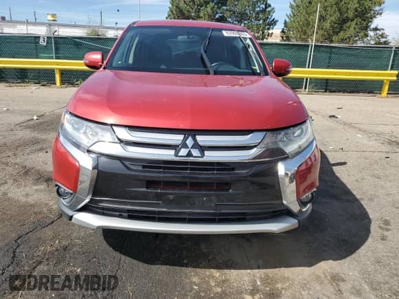 2018 Mitsubishi Outlander SE with VIN JA4AD3A38JZ041292, listed as a Copart auction lot 83993865 with 95,809 mi miles and Salvage title. Bid and sale history available at DreamBid. Image 5.