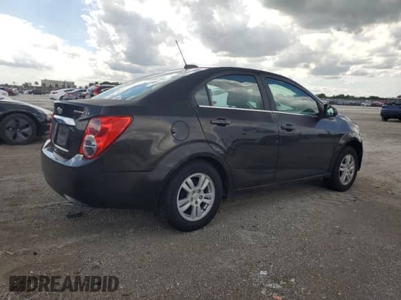 ✅ 2015 Chevrolet Sonic LT • VIN: 1G1JC5SH9F4114245 • Лот: 76266984. Размещён на Copart с пробегом 43 960 миль миль. Получите бесплатный доступ к архиву аукционных продаж из США и посмотрите подробный отчёт об истории автомобиля на DreamBid. Изображение 3.