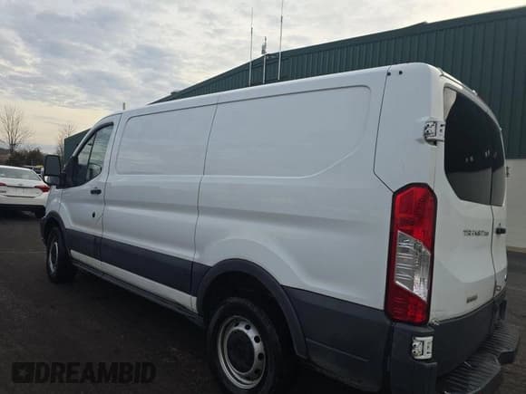 ✅ 2018 Ford Transit • VIN: 1FTYR1YG7JKA87465 • Лот: 42251114. Опубликован ранее на IAAI с пробегом 124 069 миль. Бесплатный доступ к архиву аукционных продаж из США и подробный отчёт об истории автомобиля на DreamBid. Изображение 1.