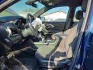 ✅ 2022 Chevrolet Traverse LT Cloth • VIN: 1GNERGKW1NJ125510 • Lot: 70231925. Wystawiony na Copart z przebiegiem 58 876 mil. Bezpłatny archiwum sprzedaży aukcyjnych z USA i szczegółowy raport historii pojazdu na DreamBid. Zdjęcie 7.