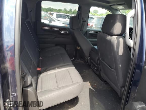 ✅ 2022 GMC Sierra 1500 SLE • VIN: 3GTUUBED6NG615636 • Лот: 57758405. Опубликован ранее на Copart с пробегом 67 144 миль. Бесплатный доступ к архиву аукционных продаж из США и подробный отчёт об истории автомобиля на DreamBid. Изображение 10.