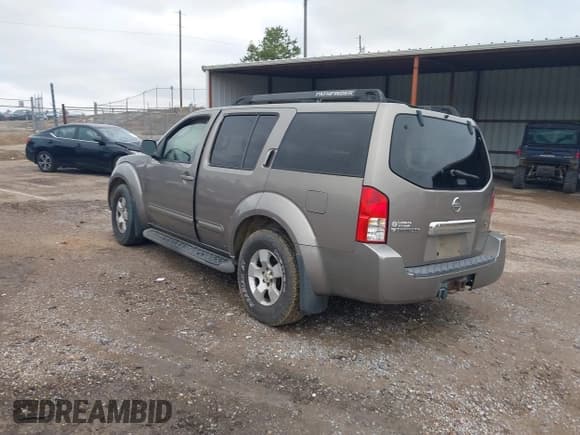 ✅ 2006 Nissan Pathfinder SE • VIN: 5N1AR18U36C600232 • Lot: 41570369. Listed on IAAI with 263,910 mi. Free auction sales archive from the USA and detailed vehicle history report at DreamBid. Image 3.