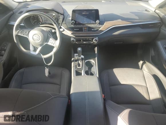 ✅ 2024 Nissan Altima SV • VIN: 1N4BL4DV5RN361484 • Lot: 90635585. Wystawiony na Copart z przebiegiem 39 091 mil. Bezpłatny archiwum sprzedaży aukcyjnych z USA i szczegółowy raport historii pojazdu na DreamBid. Zdjęcie 8.