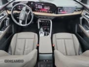 ✅ 2025 Audi Q5 • VIN: WA13AAGU8S2039333 • Lot: 92022625. Wystawiony na Copart z przebiegiem 350 mil. Bezpłatny archiwum sprzedaży aukcyjnych z USA i szczegółowy raport historii pojazdu na DreamBid. Zdjęcie 8.