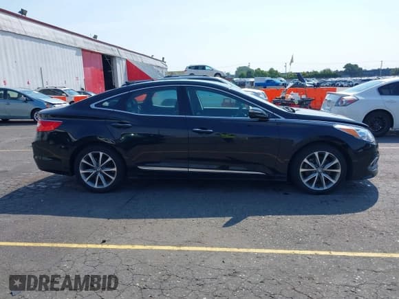 ✅ 2016 Hyundai Azera • VIN: KMHFG4JG2GA506860 • Lot: 42552480. Wystawiony na IAAI z przebiegiem 53 012 mil. Bezpłatny archiwum sprzedaży aukcyjnych z USA i szczegółowy raport historii pojazdu na DreamBid. Zdjęcie 13.