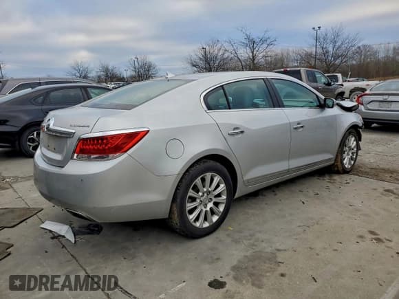 ✅ 2013 Buick LaCrosse Leather • VIN: 1G4GC5E34DF229625 • Lot: 94526465. Wystawiony na Copart z przebiegiem 123 089 mil. Bezpłatny archiwum sprzedaży aukcyjnych z USA i szczegółowy raport historii pojazdu na DreamBid. Zdjęcie 3.