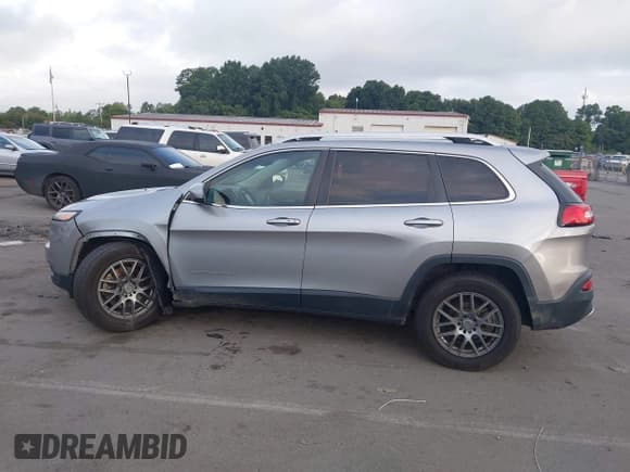 ✅ 2017 Jeep Cherokee Limited • VIN: 1C4PJLDB6HW526697 • Лот: 42760984. Опубликован ранее на IAAI с пробегом 191 897 миль. Бесплатный доступ к архиву аукционных продаж из США и подробный отчёт об истории автомобиля на DreamBid. Изображение 14.