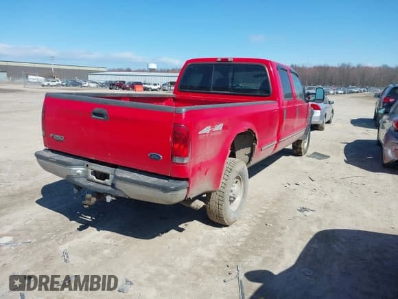 ✅ 1999 Ford F-250 XL • VIN: 1FTNW21S5XED28172 • Lot: 41887957. Listed on IAAI with 233,990 mi. Free auction sales archive from the USA and detailed vehicle history report at DreamBid. Image 4.