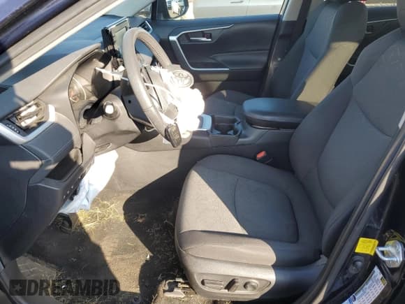 ✅ 2021 Toyota RAV4 XLE • VIN: 2T3P1RFV0MW195375 • Лот: 80745905. Опубликован ранее на Copart с пробегом 118 619 миль. Бесплатный доступ к архиву аукционных продаж из США и подробный отчёт об истории автомобиля на DreamBid. Изображение 7.