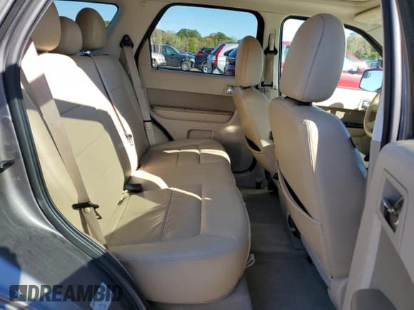 ✅ 2011 Ford Escape Limited • VIN: 1FMCU0E7XBKB47534 • Lot: 85737705. Wystawiony na Copart z przebiegiem 194 379 mil. Bezpłatny archiwum sprzedaży aukcyjnych z USA i szczegółowy raport historii pojazdu na DreamBid. Zdjęcie 11.