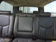 ✅ 2005 Chevrolet Suburban LT • VIN: 3GNEC16Z15G280353 • Lot: 53974785. Wystawiony na Copart z przebiegiem 389 849 mil. Bezpłatny archiwum sprzedaży aukcyjnych z USA i szczegółowy raport historii pojazdu na DreamBid. Zdjęcie 10.