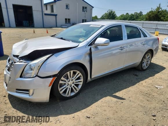 ✅ 2013 Cadillac XTS Luxury • VIN: 2G61R5S35D9220358 • Lot: 65884895. Wystawiony na Copart z przebiegiem 28 562 mil. Bezpłatny archiwum sprzedaży aukcyjnych z USA i szczegółowy raport historii pojazdu na DreamBid. Zdjęcie 1.