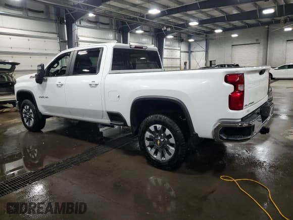 ✅ 2022 Chevrolet Silverado 2500HD LT • VIN: 1GC4YNEY9NF159531 • Лот: 89679175. Опубликован ранее на Copart с пробегом Не указан. Бесплатный доступ к архиву аукционных продаж из США и подробный отчёт об истории автомобиля на DreamBid. Изображение 2.