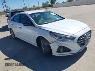 ✅ 2019 Hyundai Sonata Sport • VIN: 5NPE34AF3KH760999 • Лот: 43520809. Опубликован ранее на IAAI с пробегом 97 458 миль. Бесплатный доступ к архиву аукционных продаж из США и подробный отчёт об истории автомобиля на DreamBid. Изображение 1.