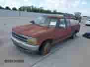 1993 Dodge Dakota z VIN 1B7FL23X3PS233536, wystawiony jako IAAI lot #43363640 z przebiegiem 190 414 mil mil oraz . Historia ofert i sprzedaży dostępna na DreamBid. Obrazek 2.
