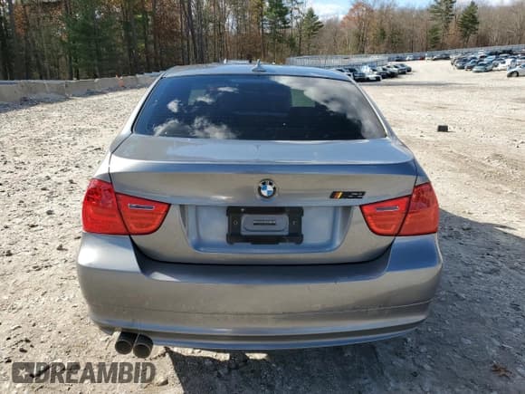 ✅ 2011 BMW 3 Series 328i xDrive • VIN: WBAPK5G57BNN31822 • Lot: 87096495. Listed on Copart with 186,877 mi. Free auction sales archive from the USA and detailed vehicle history report at DreamBid. Image 6.