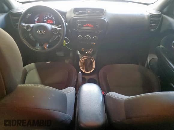 ✅ 2016 Kia Soul • VIN: KNDJN2A20G7394666 • Lot: 57480435. Wystawiony na Copart z przebiegiem 143 974 mil. Bezpłatny archiwum sprzedaży aukcyjnych z USA i szczegółowy raport historii pojazdu na DreamBid. Zdjęcie 8.