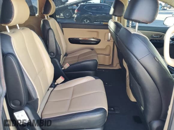 ✅ 2015 Kia Sedona EX • VIN: KNDMC5C13F6019299 • Лот: 91422475. Опубликован ранее на Copart с пробегом 214 439 миль. Бесплатный доступ к архиву аукционных продаж из США и подробный отчёт об истории автомобиля на DreamBid. Изображение 11.