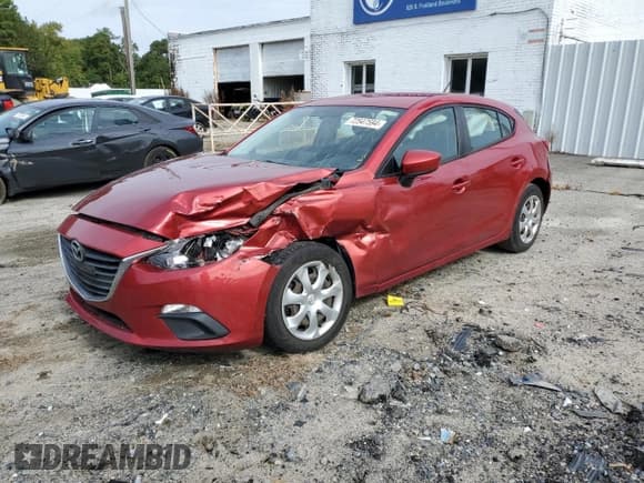 ✅ 2015 Mazda 3 i Sport • VIN: 3MZBM1K72FM188018 • Lot: 85268295. Listed on Copart with 120,646 mi. Free auction sales archive from the USA and detailed vehicle history report at DreamBid. Image 1.
