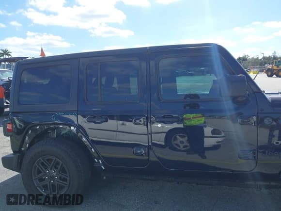 ✅ 2024 Jeep Wrangler Sport S • VIN: 1C4PJXDG7RW325735 • Лот: 41309348. Опубликован ранее на IAAI с пробегом 3 577 миль. Бесплатный доступ к архиву аукционных продаж из США и подробный отчёт об истории автомобиля на DreamBid. Изображение 14.