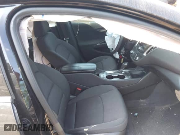 2020 Chevrolet Malibu LT с VIN 1G1ZD5ST3LF109983, выставлен на аукционе IAAI как лот 42958053 с пробегом Не указан миль и . История ставок и продаж доступна на DreamBid. Изображение 5.