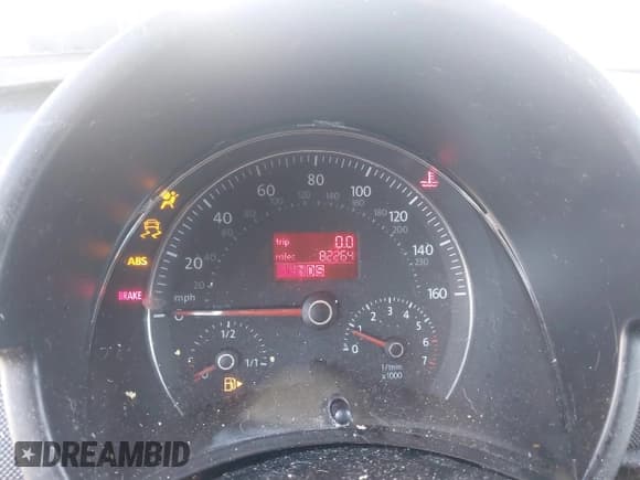 ✅ 2006 Volkswagen Beetle • VIN: 3VWRF31Y46M332134 • Лот: 43544817. Опубликован ранее на IAAI с пробегом 82 264 миль. Бесплатный доступ к архиву аукционных продаж из США и подробный отчёт об истории автомобиля на DreamBid. Изображение 7.