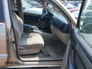 ✅ 2004 Toyota 4Runner SR5 • VIN: JTEZU14R740027532 • Lot: 43025207. Listed on IAAI with 174,316 mi. Free auction sales archive from the USA and detailed vehicle history report at DreamBid. Image 5.