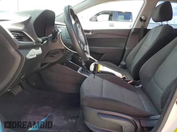 2018 Hyundai Accent SEL z VIN 3KPC24A31JE020788, wystawiony jako Copart lot #70532873 z przebiegiem 149 126 mil mil oraz . Historia ofert i sprzedaży dostępna na DreamBid. Obrazek 7.