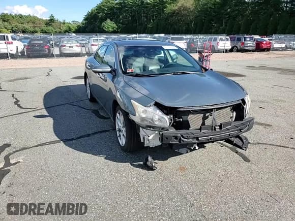✅ 2011 Nissan Maxima SV • VIN: 1N4AA5AP8BC803639 • Lot: 81778505. Wystawiony na Copart z przebiegiem 48 434 mil. Bezpłatny archiwum sprzedaży aukcyjnych z USA i szczegółowy raport historii pojazdu na DreamBid. Zdjęcie 13.