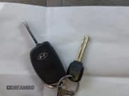 ✅ 2017 Hyundai Sonata SE • VIN: 5NPE24AF3HH579039 • Lot: 39765677. Wystawiony na IAAI z przebiegiem 95 568 mil. Bezpłatny archiwum sprzedaży aukcyjnych z USA i szczegółowy raport historii pojazdu na DreamBid. Zdjęcie 11.