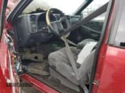 ✅ 2001 GMC Jimmy SLS • VIN: 1GKCS18W11K161621 • Lot: 50917015. Wystawiony na Copart z przebiegiem 96 708 mil. Bezpłatny archiwum sprzedaży aukcyjnych z USA i szczegółowy raport historii pojazdu na DreamBid. Zdjęcie 8.