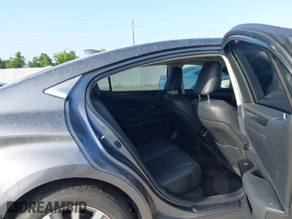 ✅ 2020 Lexus ES 350 Ultra Luxury • VIN: 58ACZ1B13LU079910 • Lot: 42480934. Listed on IAAI with 50,092 mi. Free auction sales archive from the USA and detailed vehicle history report at DreamBid. Image 8.