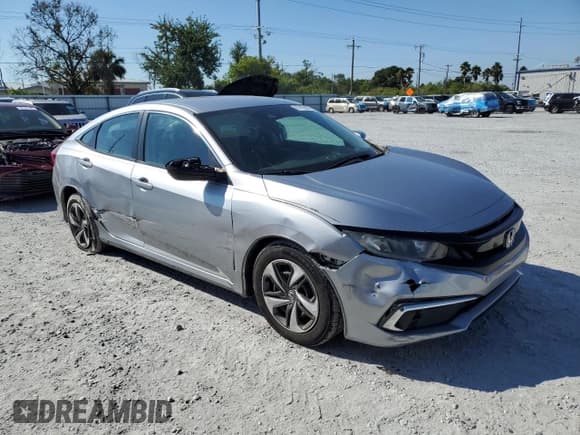 ✅ 2019 Honda Civic LX • VIN: 19XFC2F6XKE049788 • Lot: 87454365. Wystawiony na Copart z przebiegiem 58 425 mil. Bezpłatny archiwum sprzedaży aukcyjnych z USA i szczegółowy raport historii pojazdu na DreamBid. Zdjęcie 4.