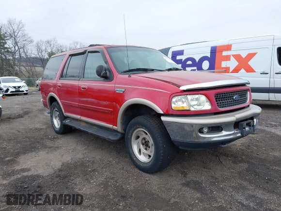 ✅ 1998 Ford Expedition XLT • VIN: 1FMPU18L8WLC40911 • Lot: 43837462. Wystawiony na IAAI z przebiegiem 222 824 mil. Bezpłatny archiwum sprzedaży aukcyjnych z USA i szczegółowy raport historii pojazdu na DreamBid. Zdjęcie 1.