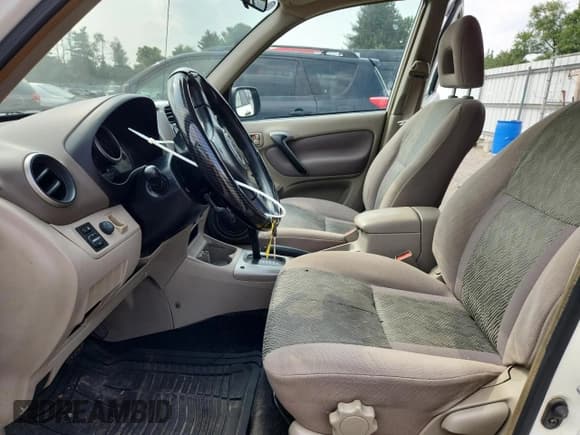 ✅ 2001 Toyota RAV4 • VIN: JTEHH20V010025075 • Лот: 68216445. Опубликован ранее на Copart с пробегом 197 676 миль. Бесплатный доступ к архиву аукционных продаж из США и подробный отчёт об истории автомобиля на DreamBid. Изображение 7.