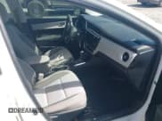 ✅ 2018 Toyota Corolla SE • VIN: 5YFBURHEXJP833667 • Lot: 43355639. Listed on IAAI with 116,952 mi. Free auction sales archive from the USA and detailed vehicle history report at DreamBid. Image 5.