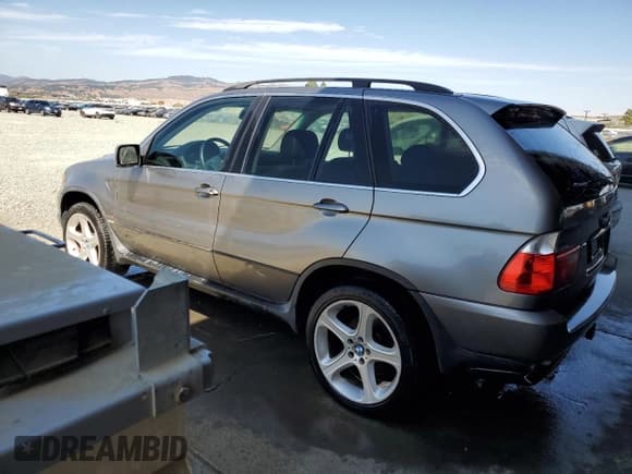 ✅ 2006 BMW X5 4.4i • VIN: 5UXFB53526LV28041 • Lot: 71872255. Listed on Copart with 148,614 mi. Free auction sales archive from the USA and detailed vehicle history report at DreamBid. Image 2.