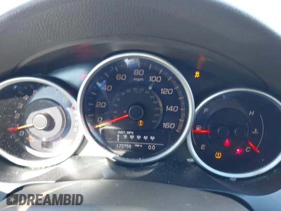 ✅ 2011 Acura RL Technology • VIN: JH4KB2F62BC000463 • Lot: 41573978. Listed on IAAI with 172,755 mi. Free auction sales archive from the USA and detailed vehicle history report at DreamBid. Image 7.